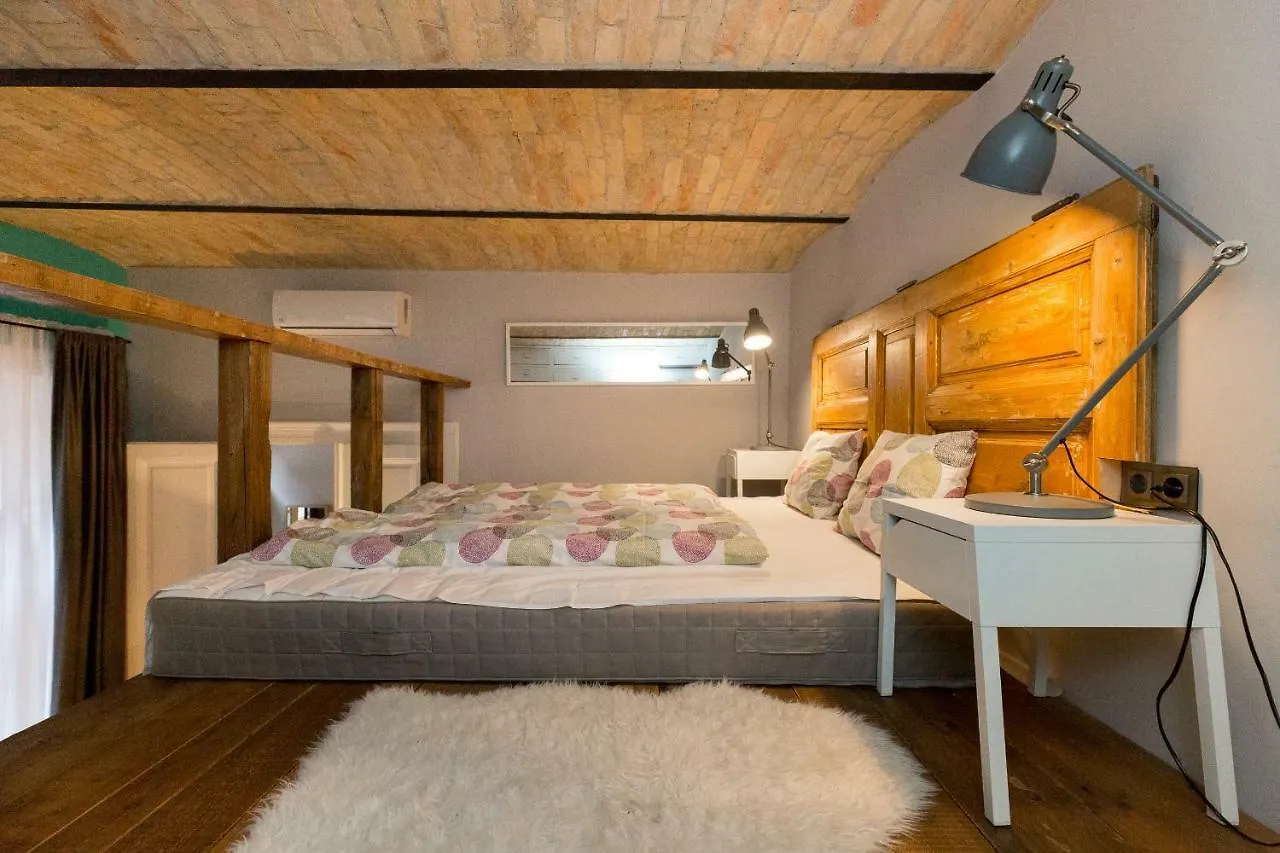 Deluxe Twin Studio In Kazinczy Street Apartment Budapest